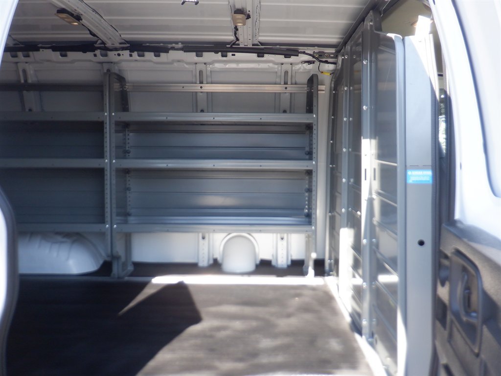 Used 2023 GMC Savana 2500 w/ Driver Convenience Package image 11