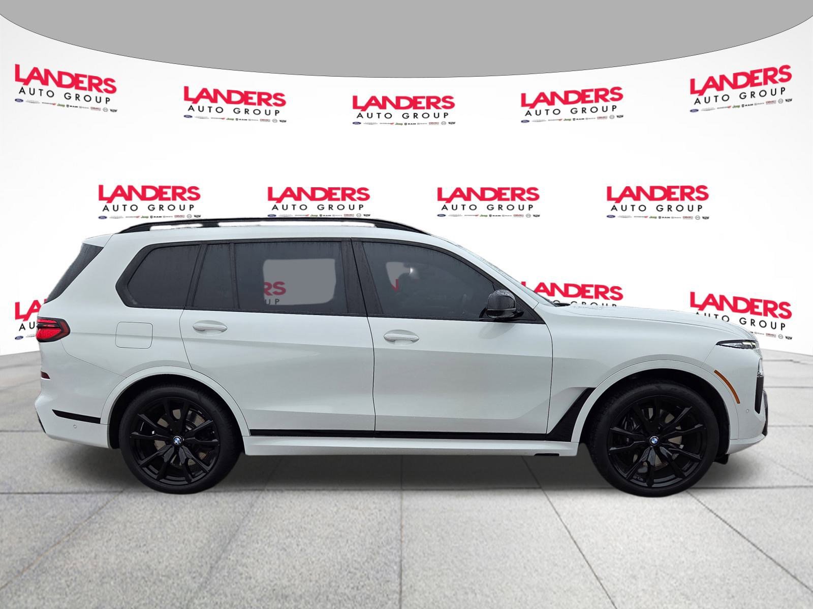 Used 2023 BMW X7 M60i w/ Executive Package image 2