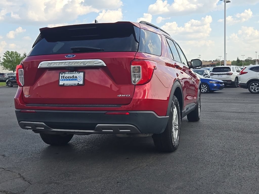 Used 2022 Ford Explorer XLT w/ Equipment Group 202A AWD/4WD image 9