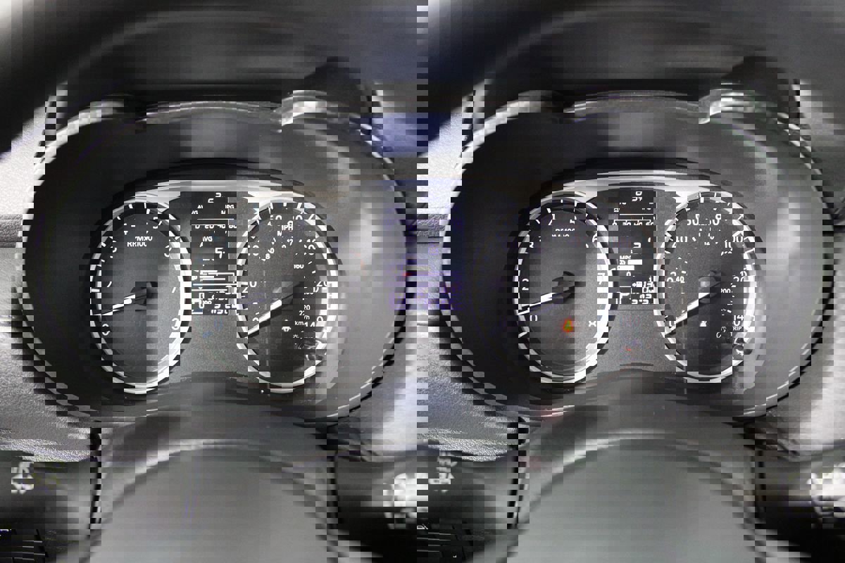 Used 2025 Nissan Versa S w/ Trunk Package image 14