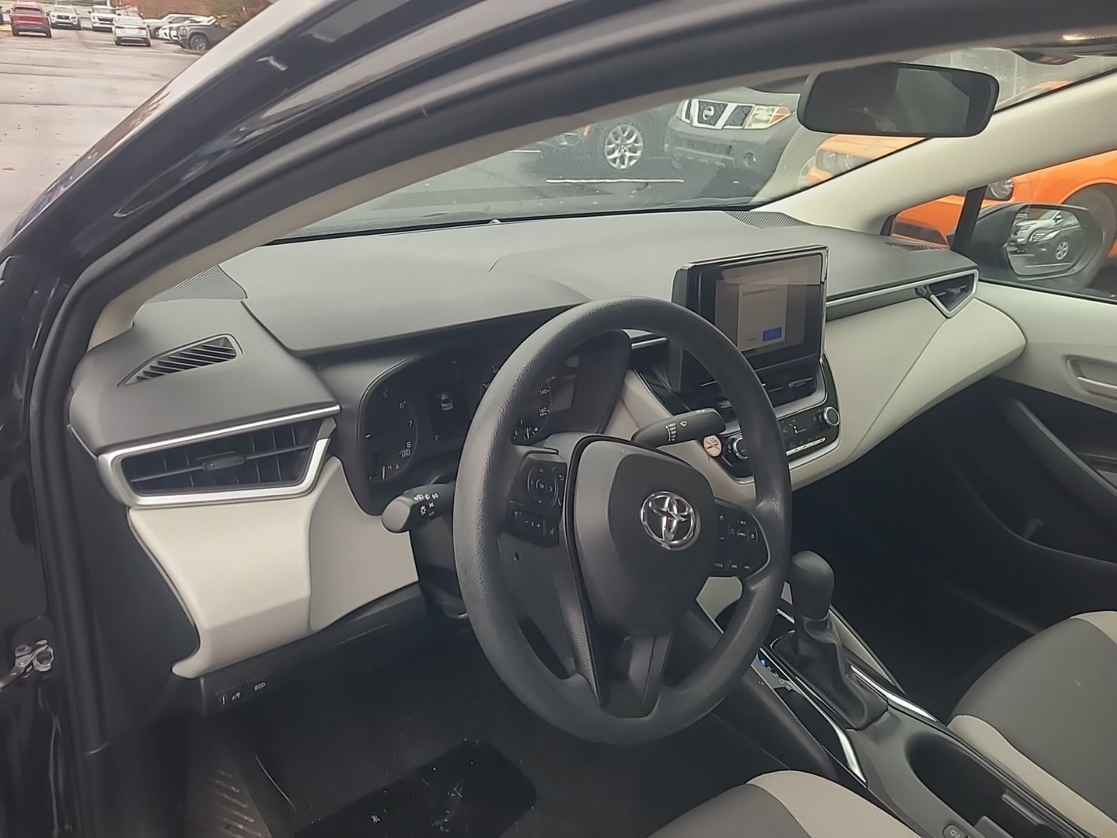 Used 2024 Toyota Corolla LE image 46