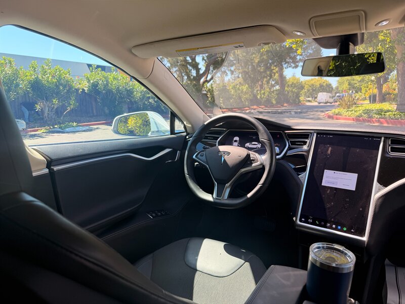 Used 2014 Tesla Model S 60 RWD image 8