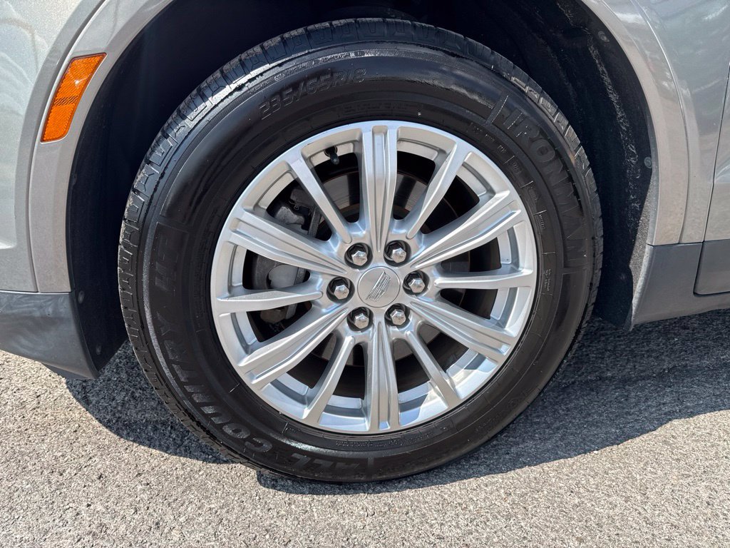 Used 2017 Cadillac XT5 FWD image 11