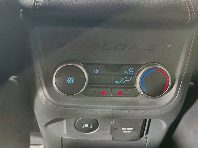 Used 2025 Ford Explorer ST-Line w/ Premium Package RWD image 27