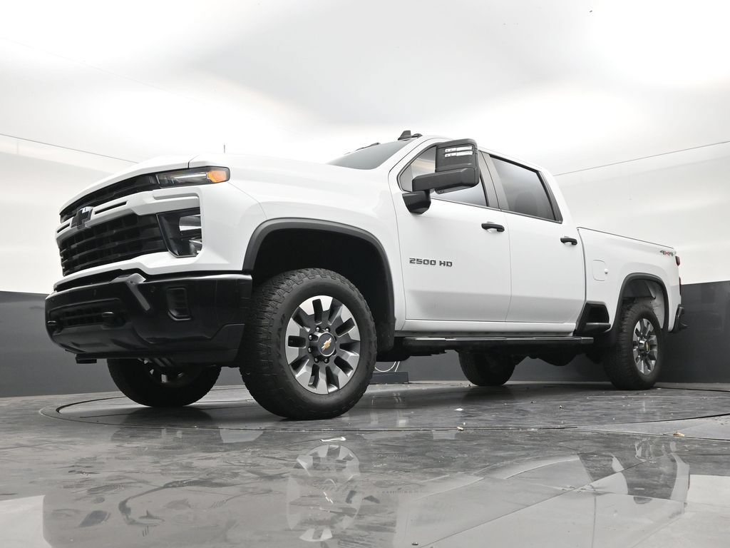 Used 2025 Chevrolet Silverado 2500 Custom w/ Custom Value Package AWD/4WD image 19