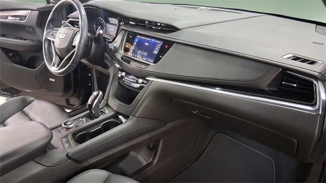 Used 2022 Cadillac XT6 Luxury image 19
