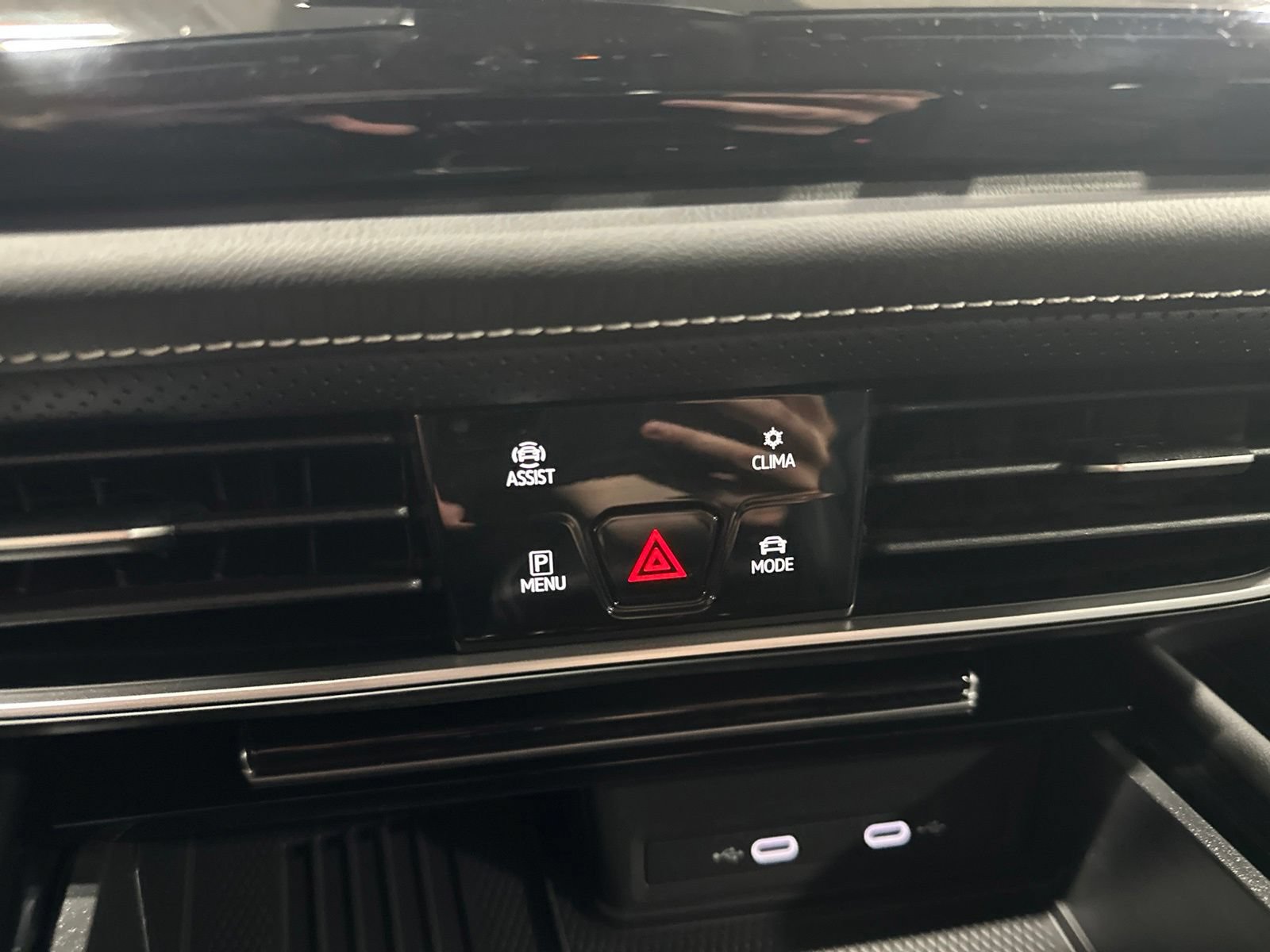 Certified 2026 Volkswagen Atlas SE AWD/4WD image 66