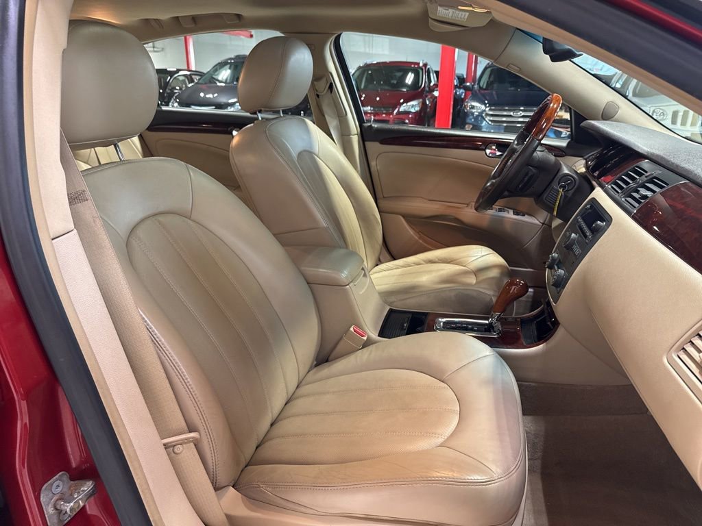Used 2009 Buick Lucerne CXL FWD image 38