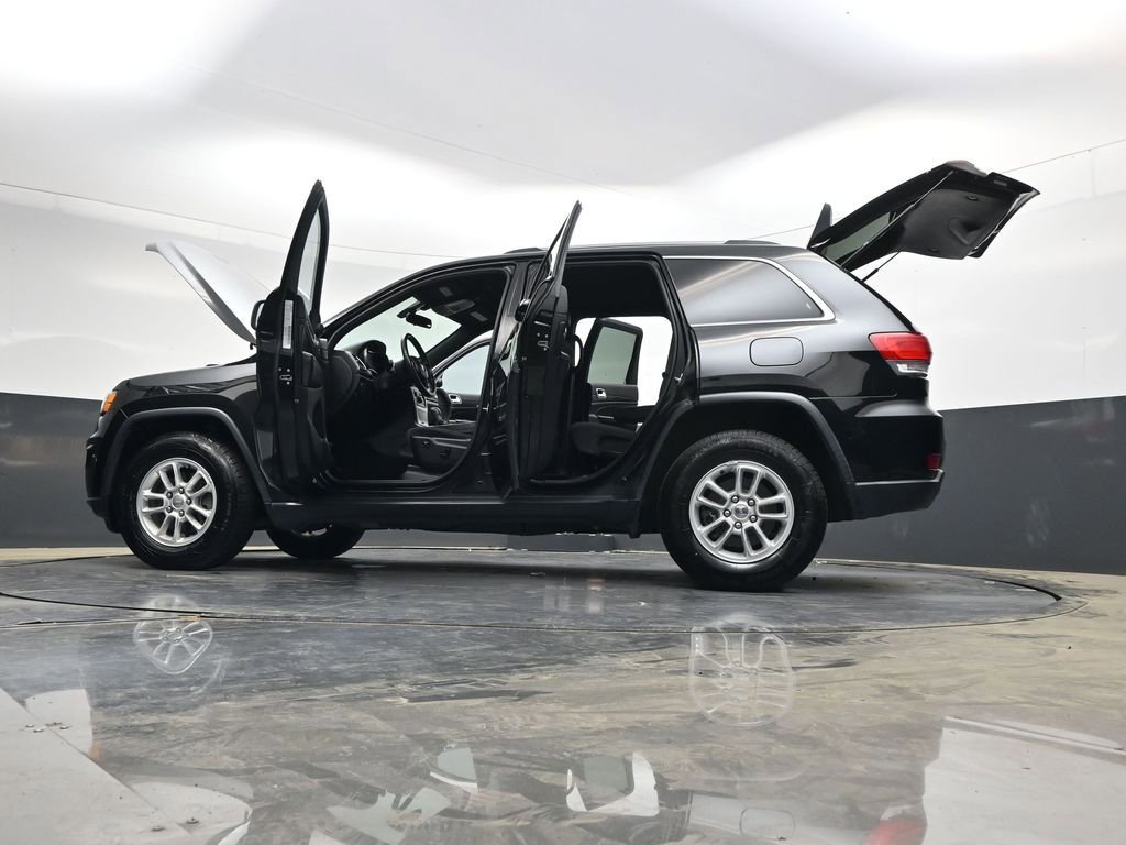 Used 2019 Jeep Grand Cherokee Laredo RWD image 39