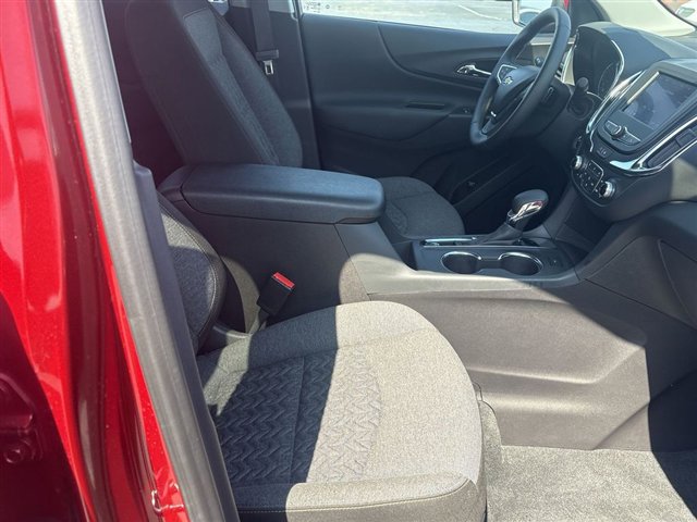 Certified 2024 Chevrolet Equinox LT w/ LPO, Floor Liner Package image 25