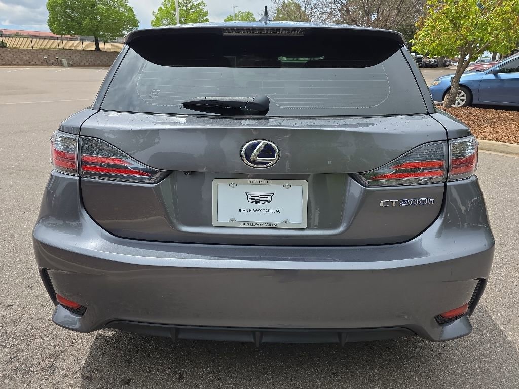 Used 2017 Lexus CT 200h FWD image 5