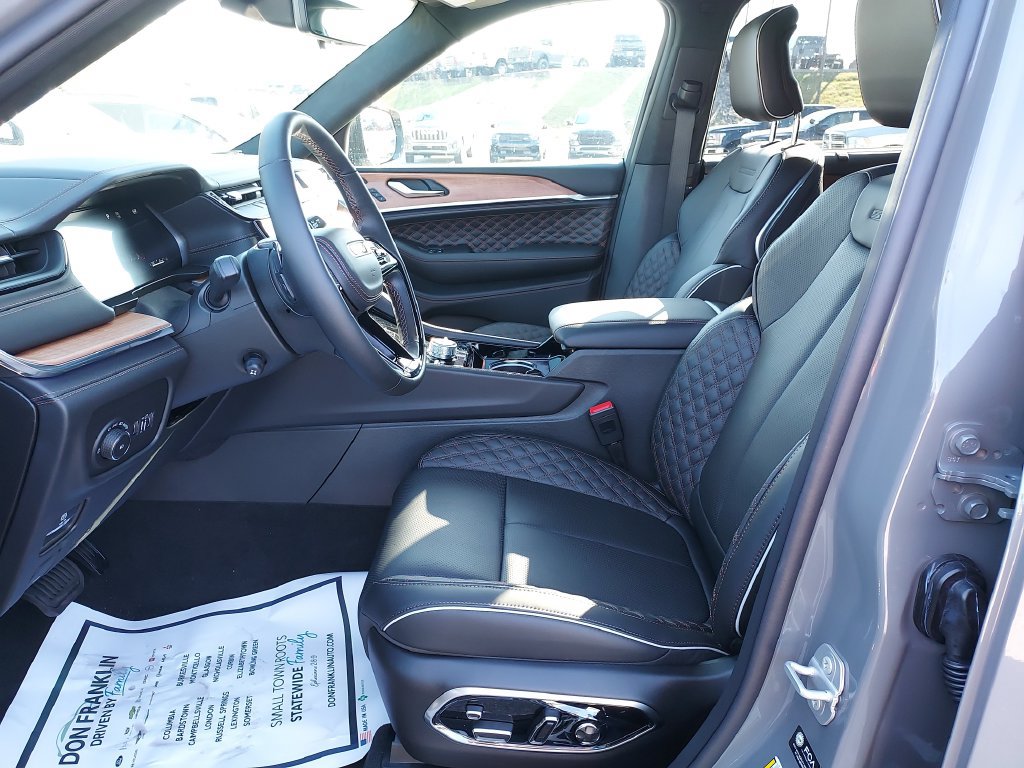 New 2027 Jeep Grand Cherokee Summit AWD/4WD image 13