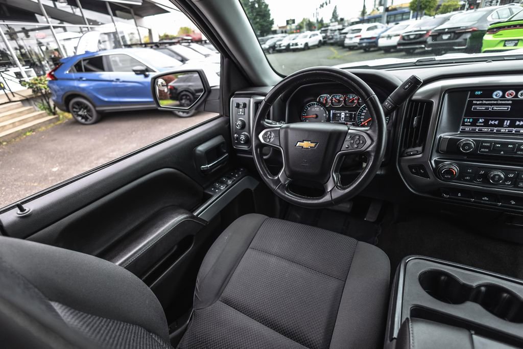 Used 2018 Chevrolet Silverado 1500 LT w/ All Star Edition AWD/4WD image 27