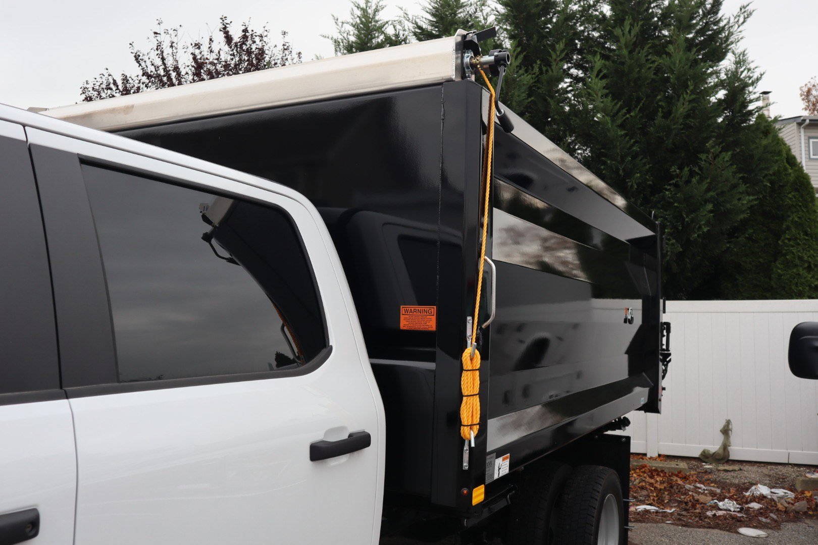 New 2026 Ford F550 4x4 Crew Cab image 13