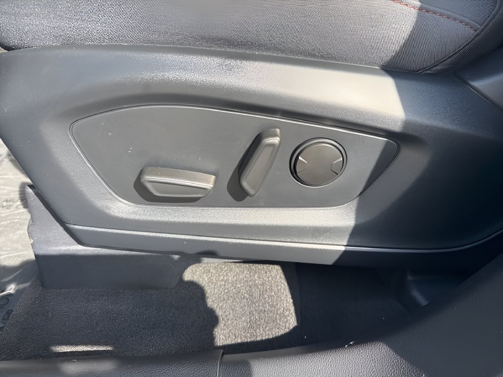 Used 2026 Ford Explorer Active RWD image 10