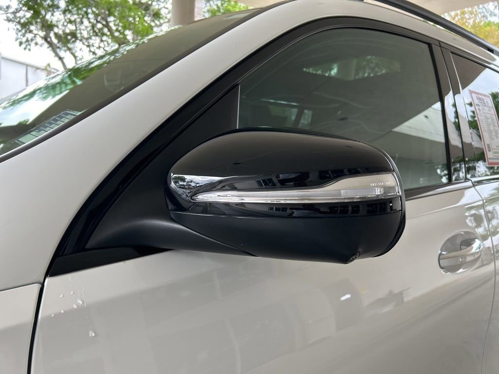 Used 2025 Mercedes-Benz GLS 450 4MATIC image 19