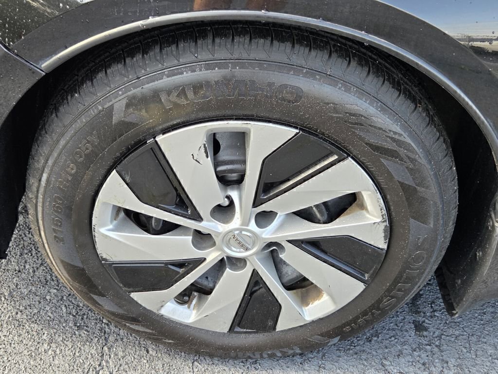 Used 2019 Nissan Altima 2.5 S FWD image 16