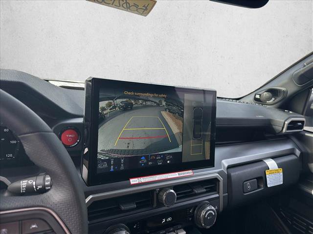 Used 2025 Toyota 4Runner TRD Off-Road Premium AWD/4WD image 15