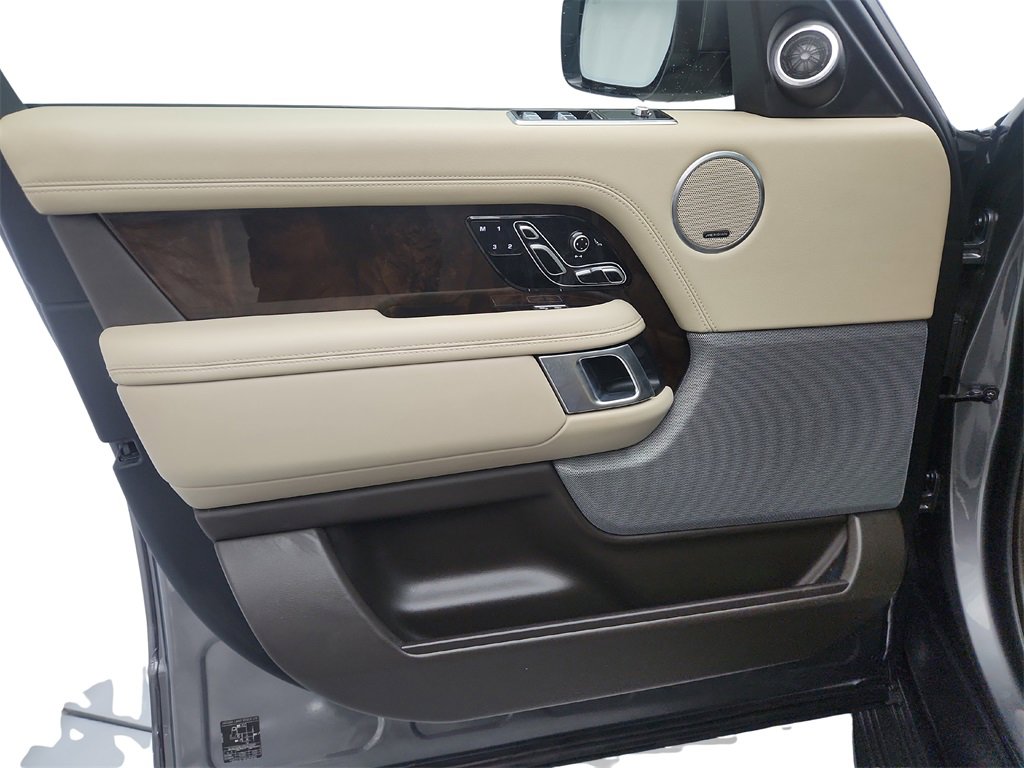 Used 2018 Land Rover Range Rover Supercharged image 22