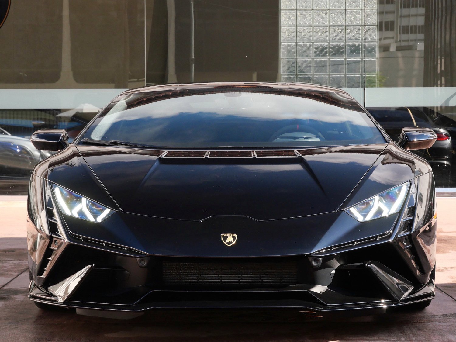 Used 2024 Lamborghini Huracan Tecnica image 5