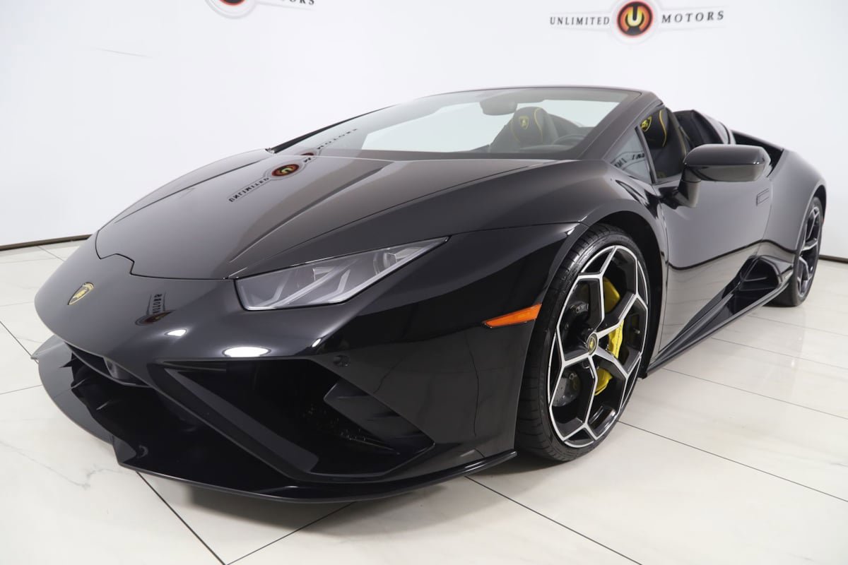 Used 2023 Lamborghini Huracan EVO image 94