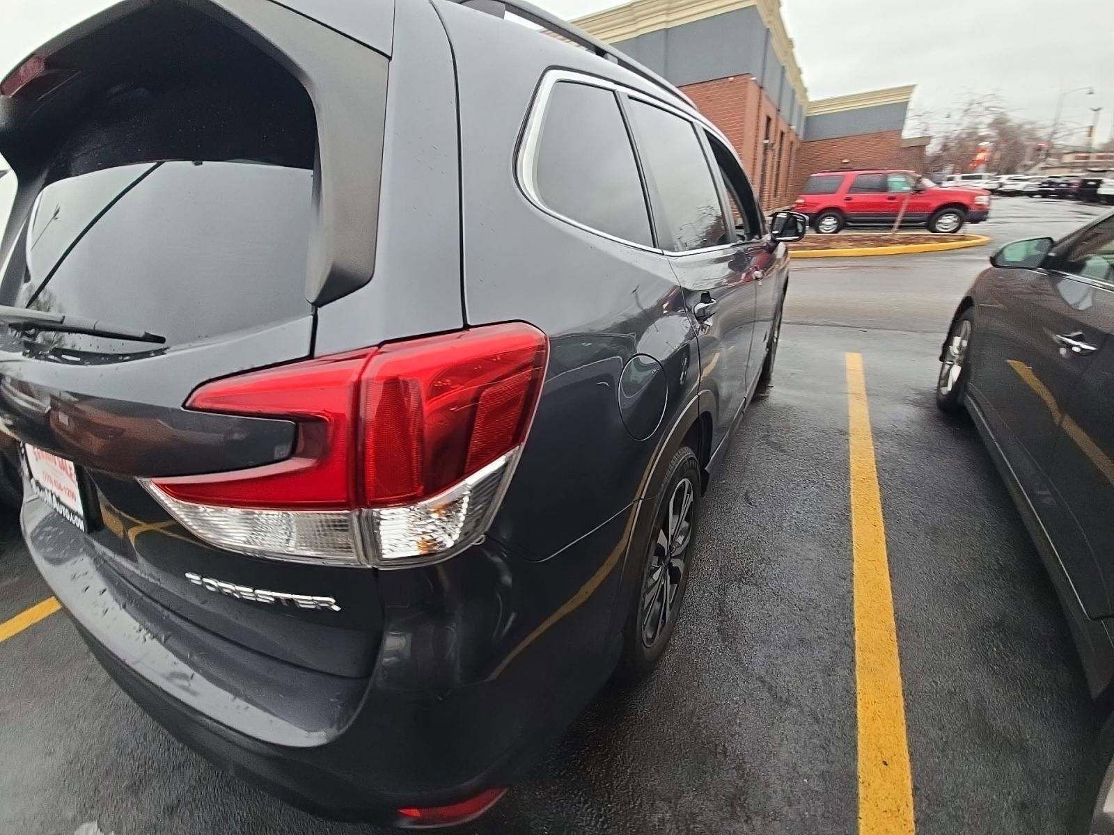 Used 2021 Subaru Forester Limited image 3