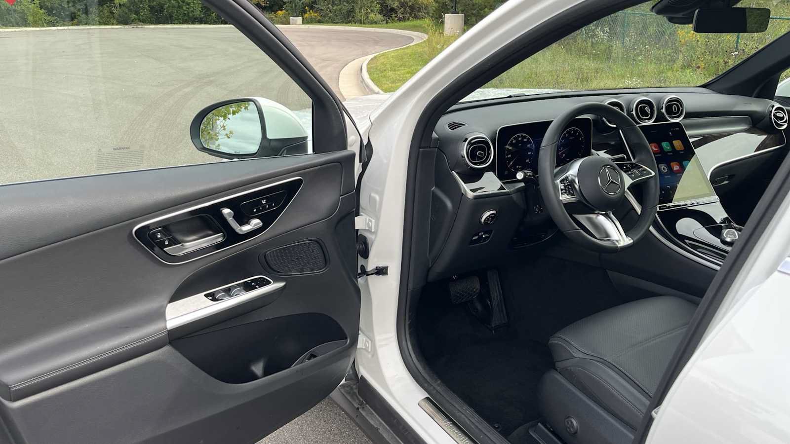 Used 2026 Mercedes-Benz GLC 300 4MATIC image 16