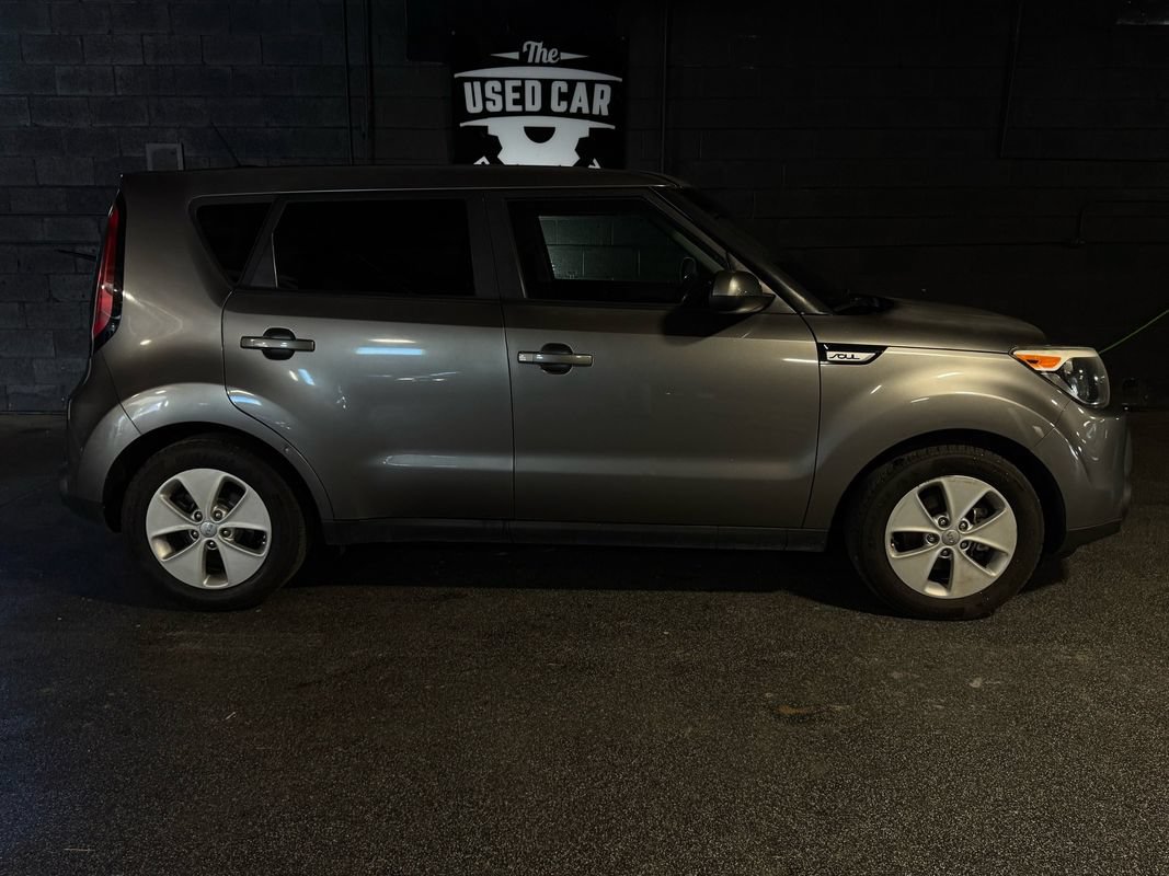 Used 2016 Kia Soul FWD image 6