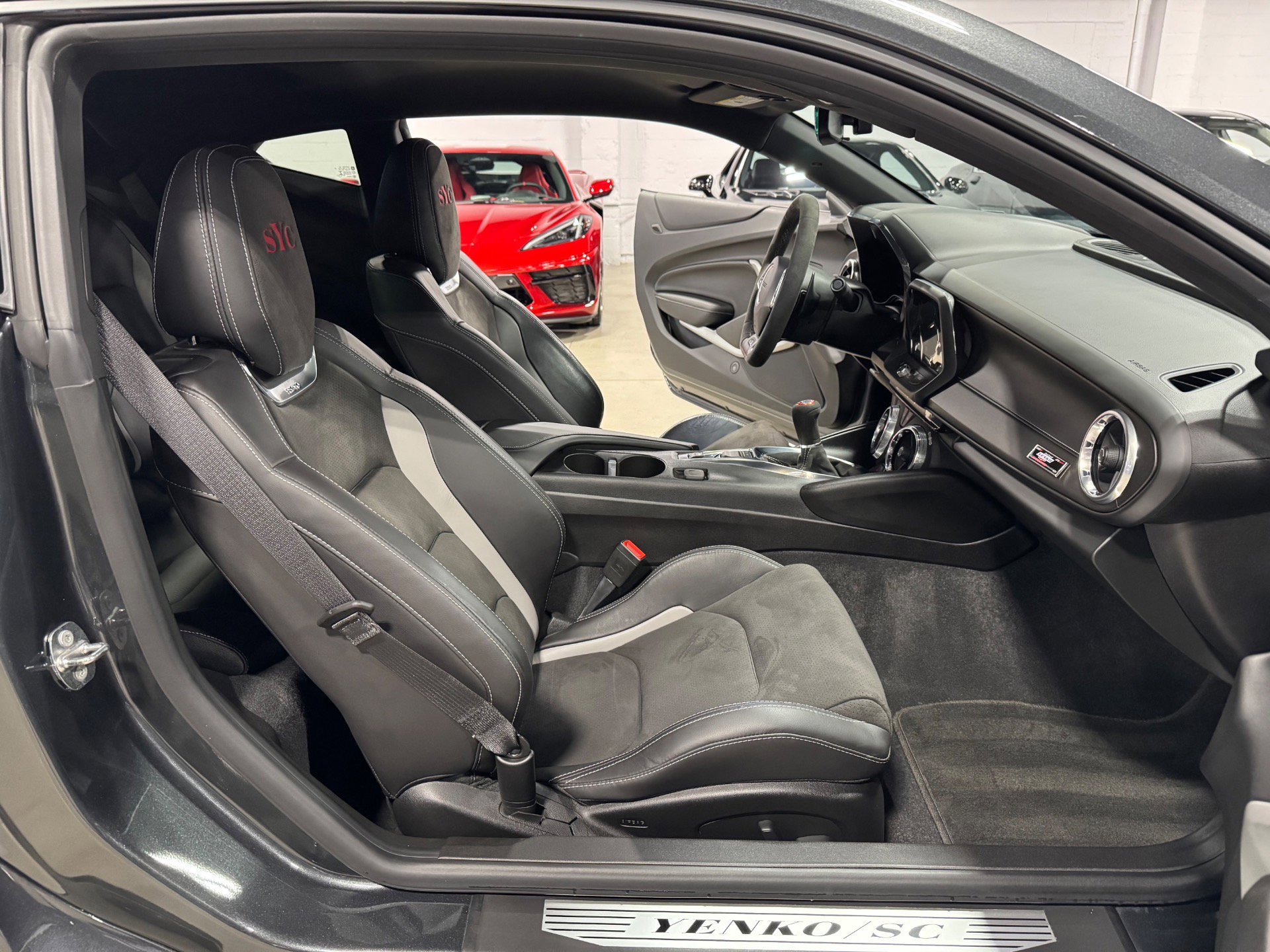 Used 2018 Chevrolet Camaro SS image 71