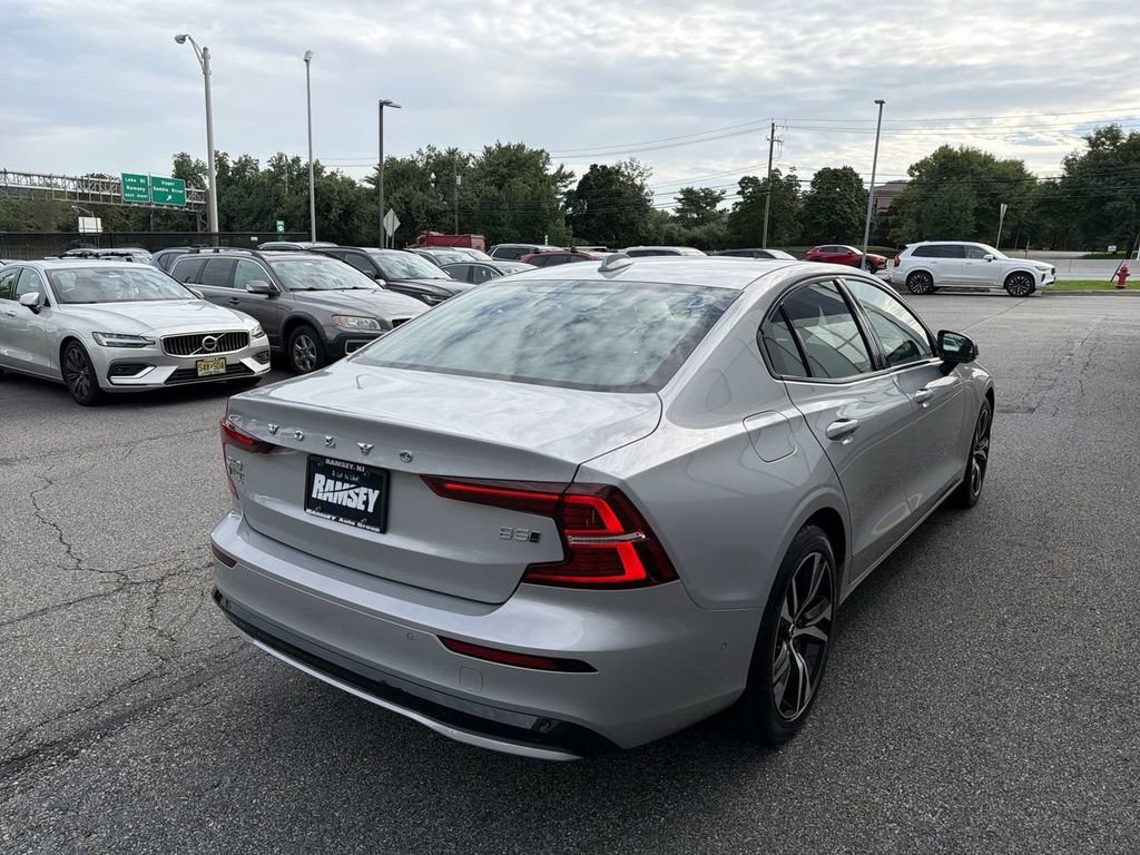 Certified 2024 Volvo S60 B5 Plus w/ Climate Package AWD/4WD image 8