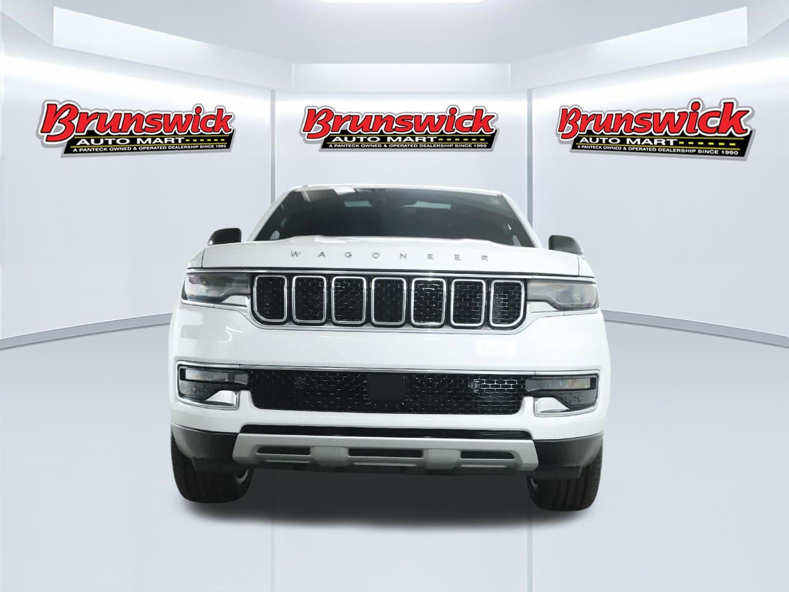 Used 2024 Jeep Wagoneer Series II w/ Premium Group I AWD/4WD image 5