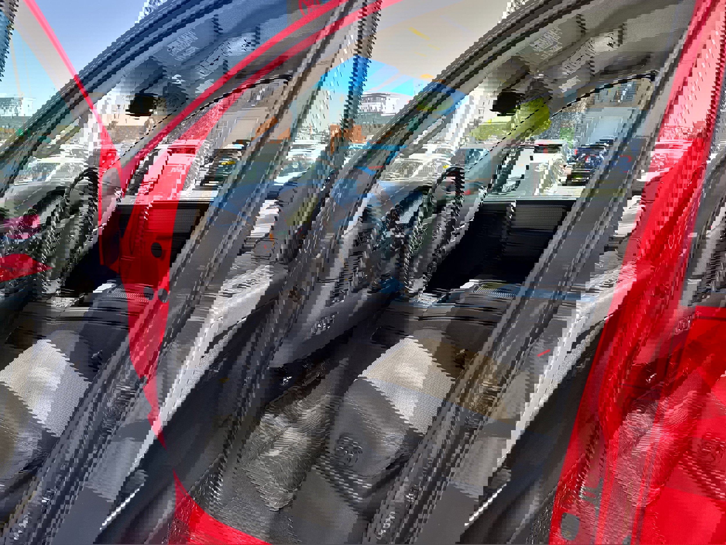 Used 2012 Nissan Titan SV image 2