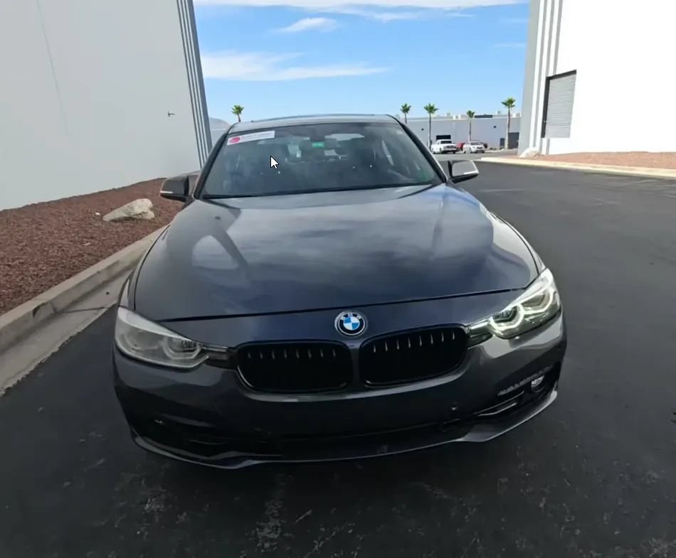 Used 2018 BMW 330i Sedan RWD image 1