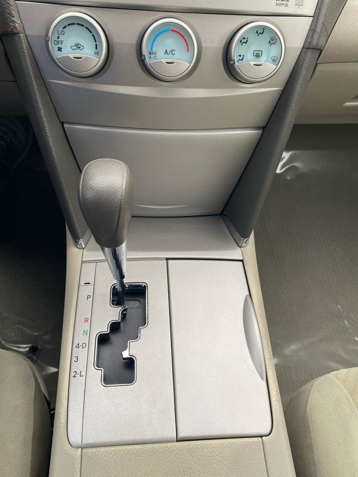 Used 2009 Toyota Camry XLE FWD image 21