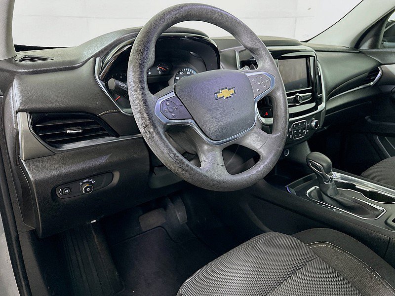 Used 2021 Chevrolet Traverse LS AWD/4WD image 9