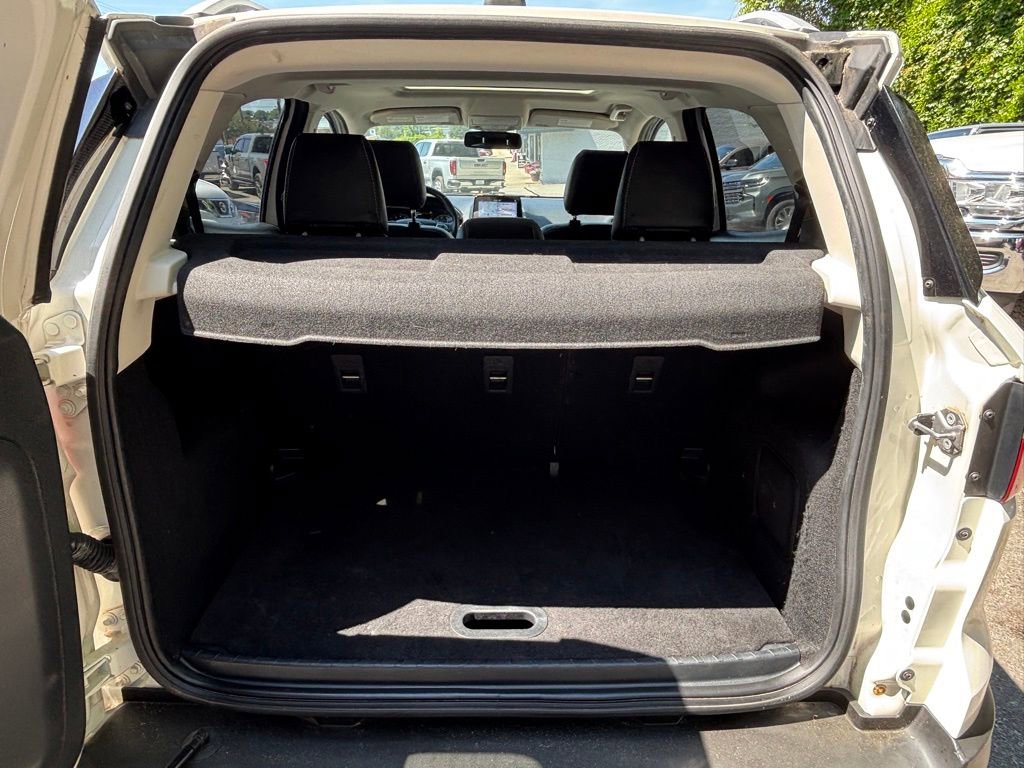 Used 2019 Ford EcoSport Titanium FWD image 16