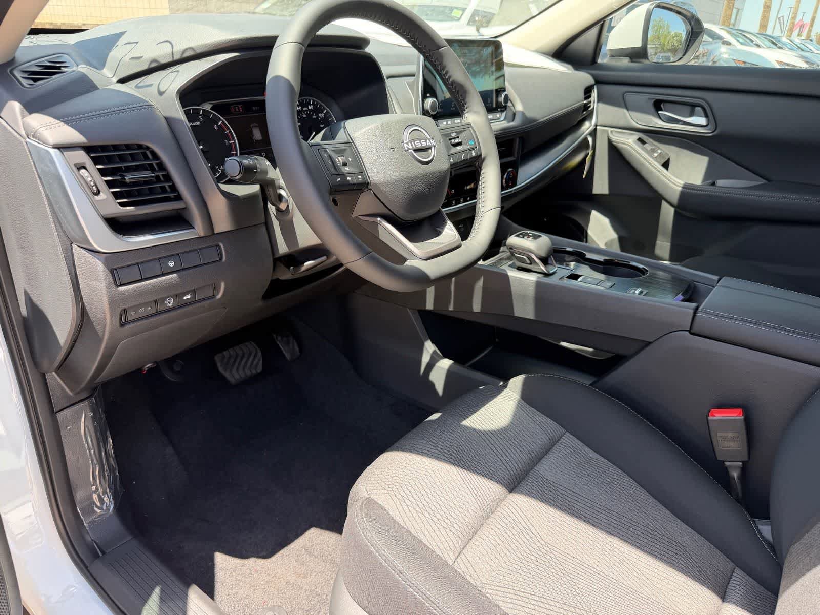 New 2026 Nissan Rogue SV FWD image 2