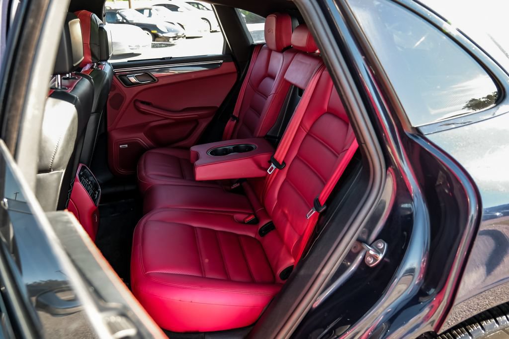 Used 2021 Porsche Macan GTS AWD/4WD image 38