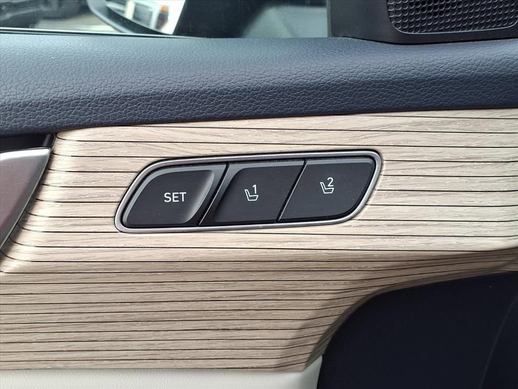 Used 2022 Hyundai Palisade SEL w/ Premium Package image 21