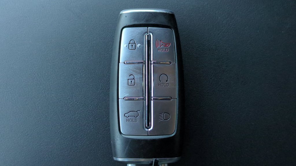 Used 2025 Genesis GV70 3.5T Sport AWD/4WD image 23
