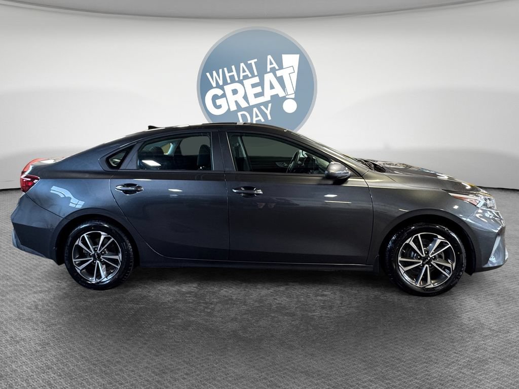 Certified 2024 Kia Forte LXS FWD image 2