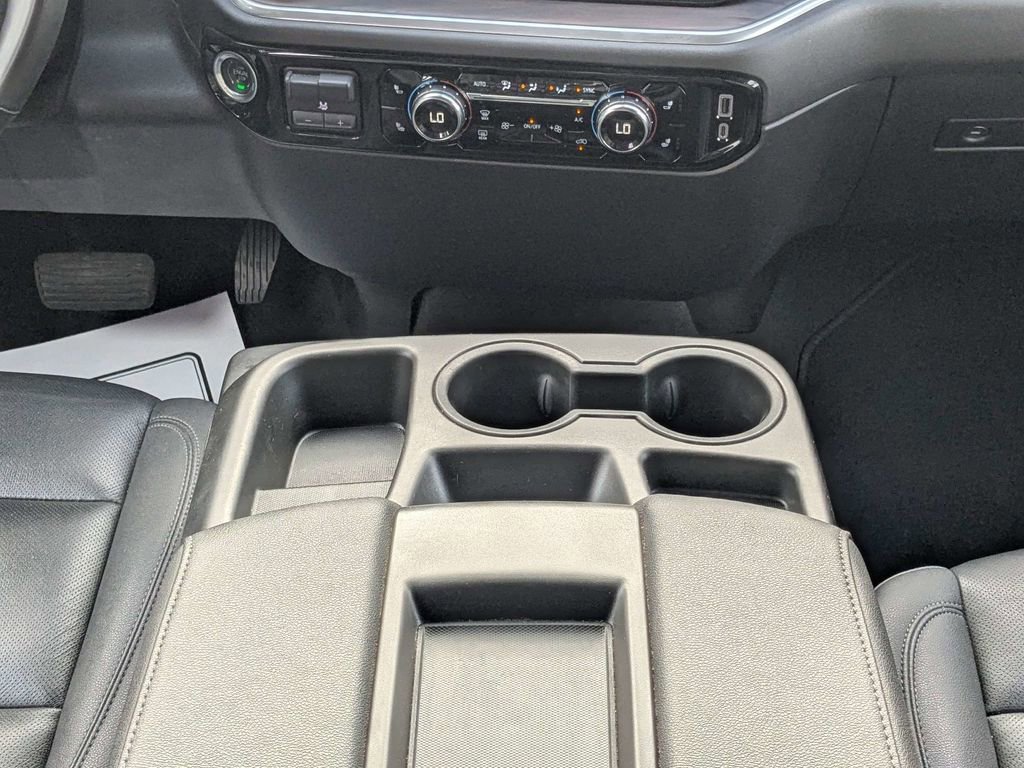 Used 2025 GMC Sierra 1500 SLT AWD/4WD image 18