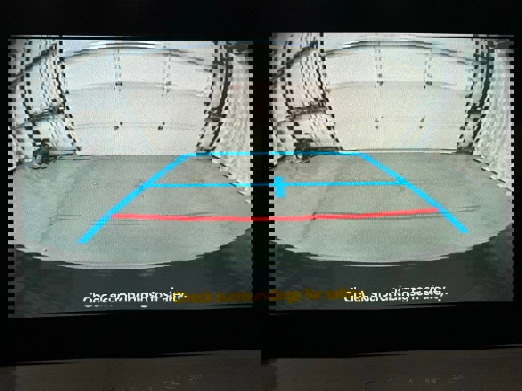 Used 2025 Toyota Prius XLE image 40