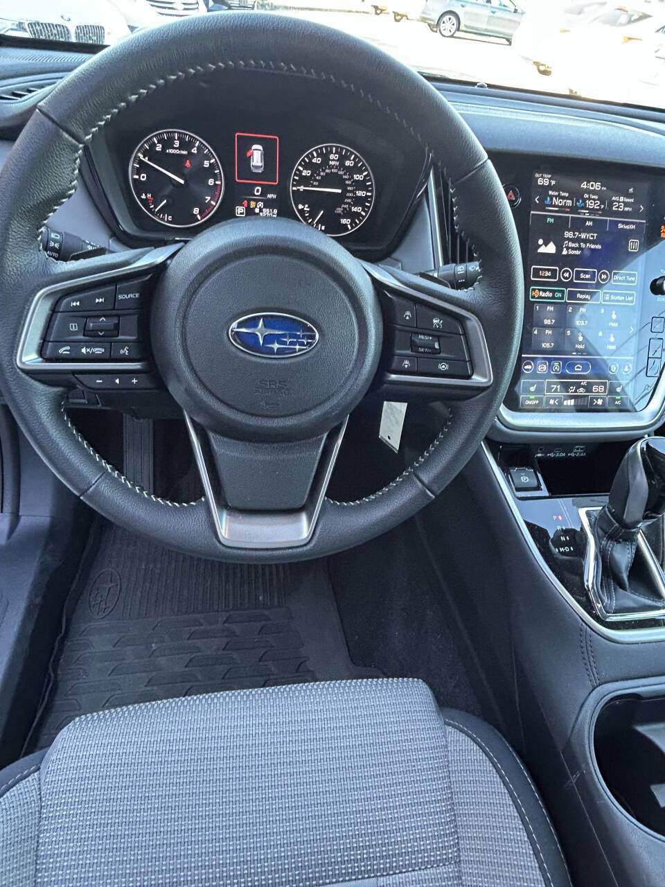 Used 2025 Subaru Outback Premium image 14