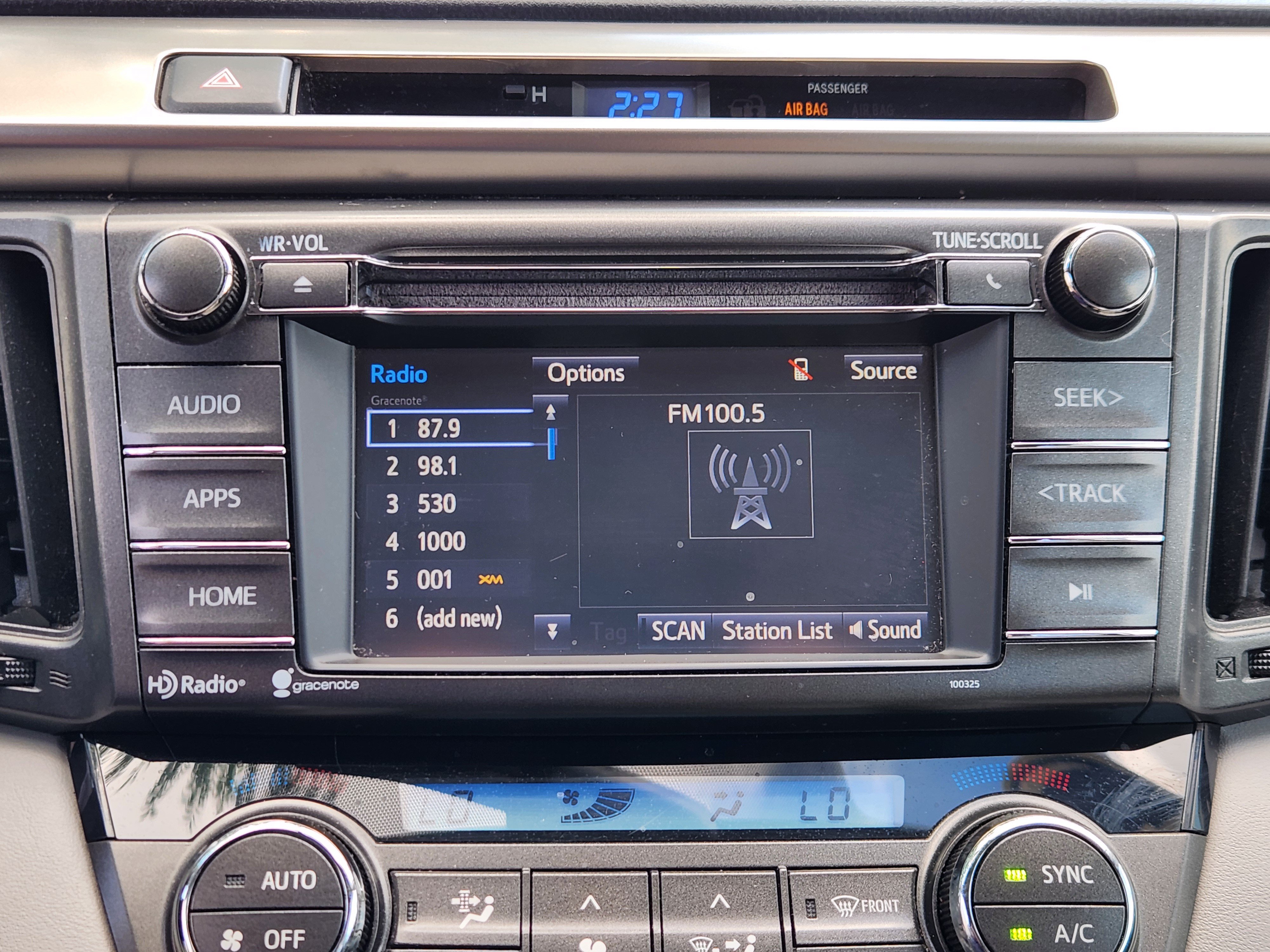 Used 2014 Toyota RAV4 XLE AWD/4WD image 11
