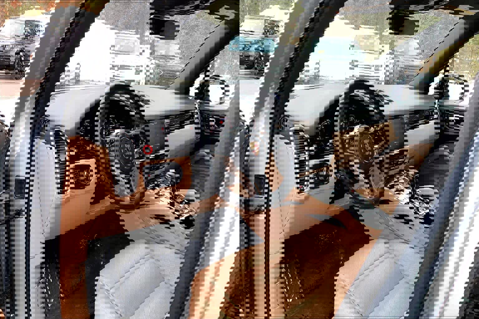 Used 2021 Porsche Cayenne image 15