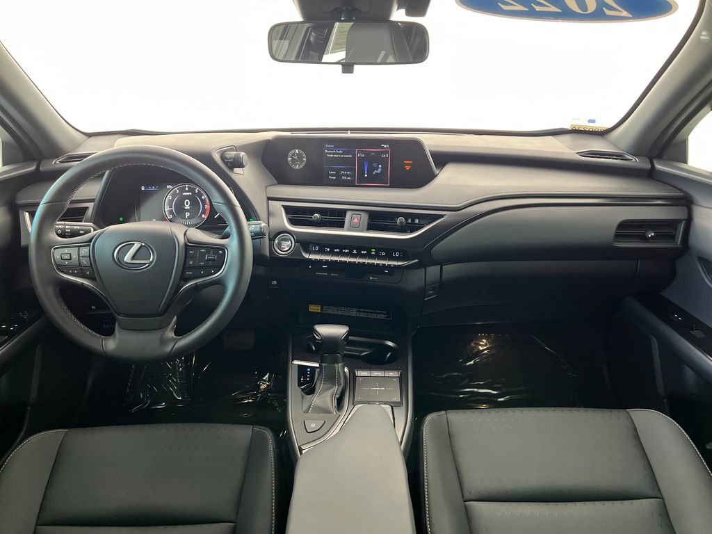 Used 2022 Lexus UX 200 w/ Accessory Package (Z1) image 14