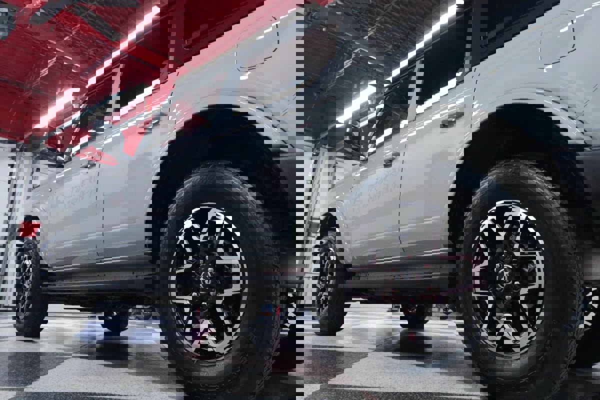 Used 2022 Ford Bronco Outer Banks image 37