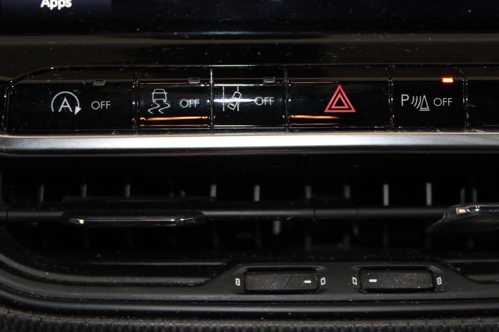 Used 2025 Jeep Compass Trailhawk w/ Trailer Tow Group image 35