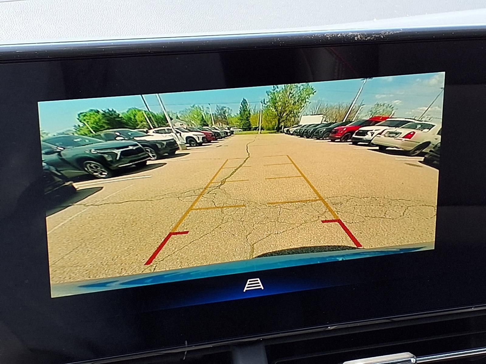 New 2026 Chevrolet Trax RS w/ Sunroof Package FWD image 18